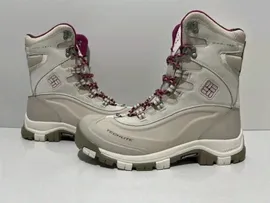 Columbia Womens Omni-Heat Techlite 200 Grams Michelin Waterproof Boots Sz 12