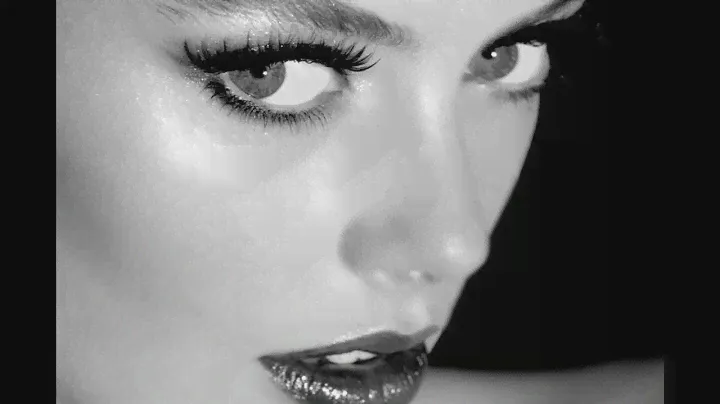 VAMP! MASCARA DEFINITION 15"