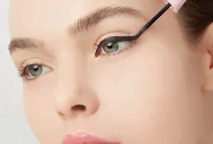 Vivienne Sabo Подводка для глаз водостойкая "Charbon" Waterproof, тон 01 черная-0
